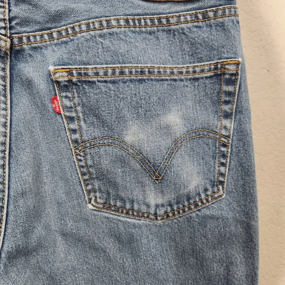 Levis 550 Relaxed Fit Mens Jeans W36 L31 Mid-Wash Blue Denim Straight Leg Pre-Ow